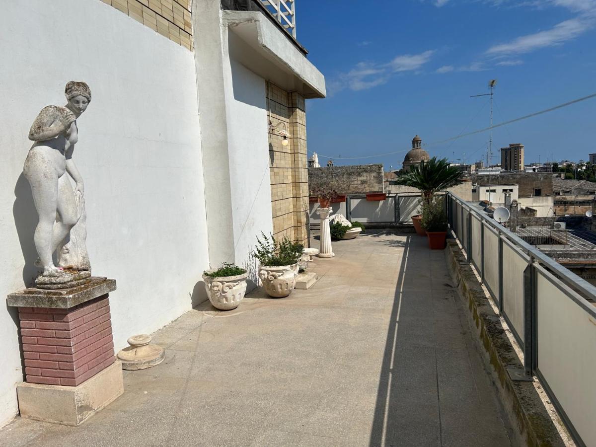 Апартаменты Terrazza Santo Oronzo Лечче Экстерьер фото